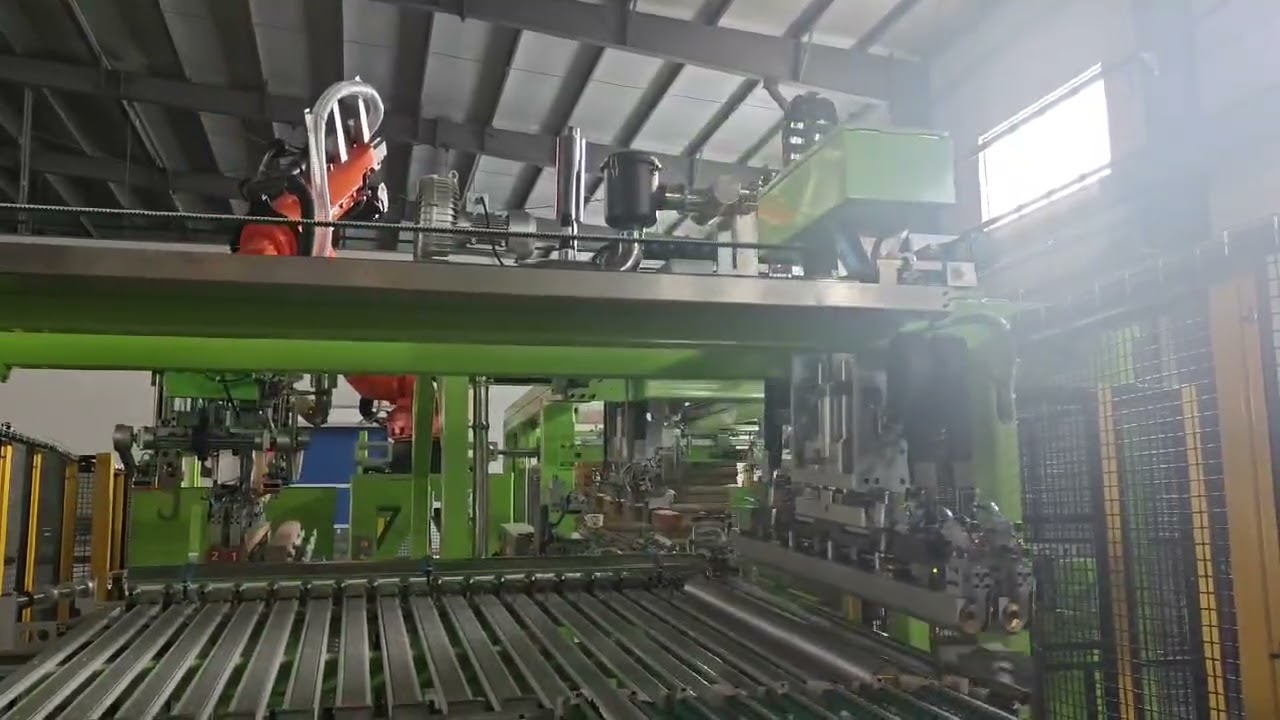 Helium ionizer, inspection and palletizing integrated machine