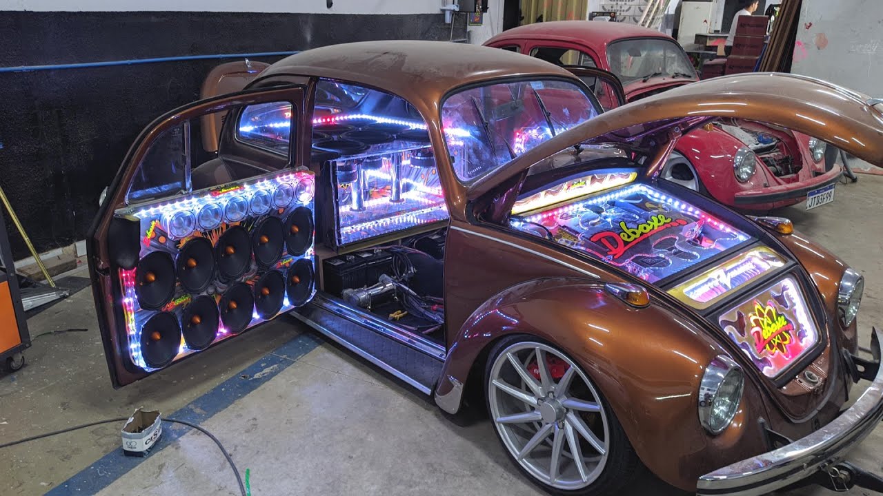 FUSCA DA DEBOXE COM 8 SUB ZETTA DE 800 RMS E 20 6X9 NO ACRÍLICO = ILOVEBASSBR