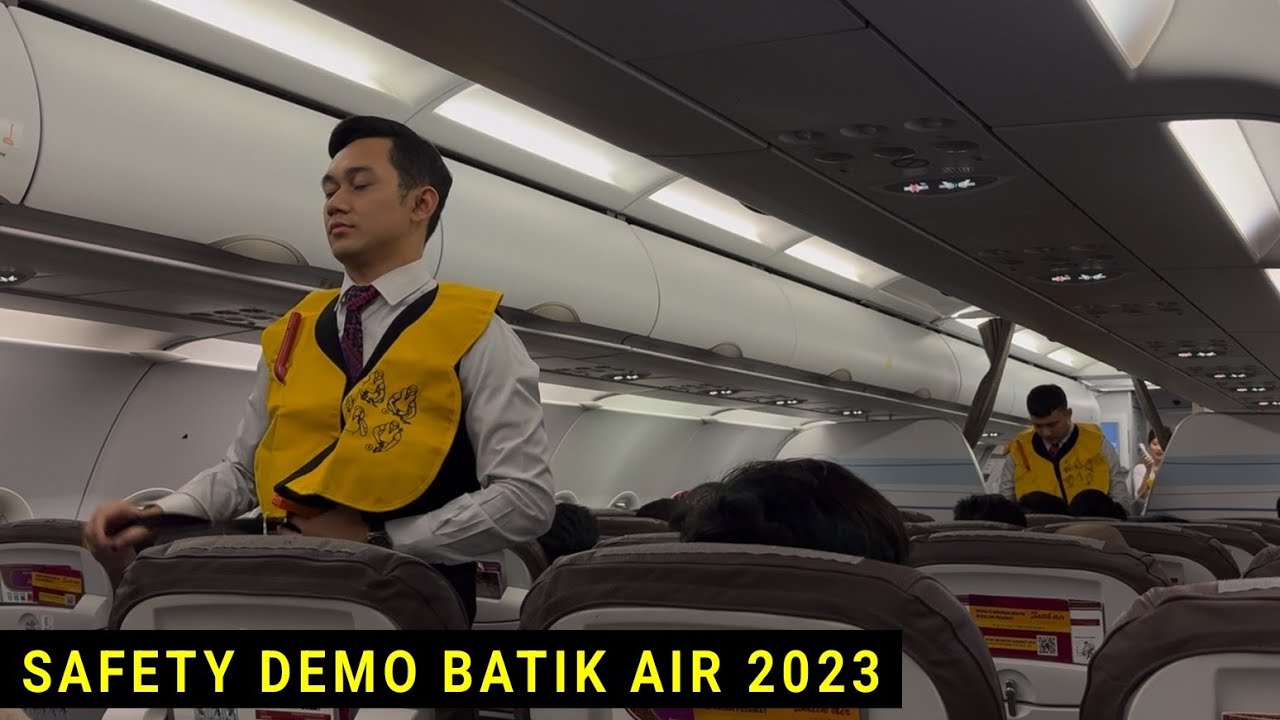 Pramugara Batik Air | Safety Demontration Pesawat Airbus A320-200