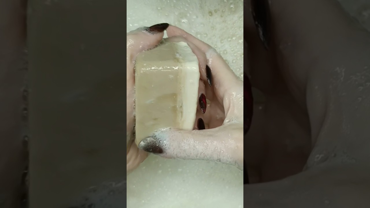 Asmr soaping soap, мыление мыла, асмр мыло, просто мылю мыло #asmr #soap #like #satisfying #rek