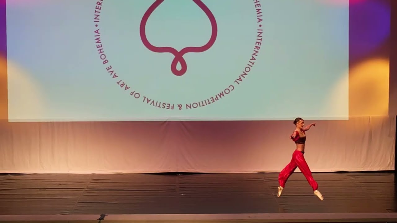 Gamsatti Variation from the ballett La Bayadere Laura Sapronov Int. Dance Festival AVE BOHEMIA Prag 