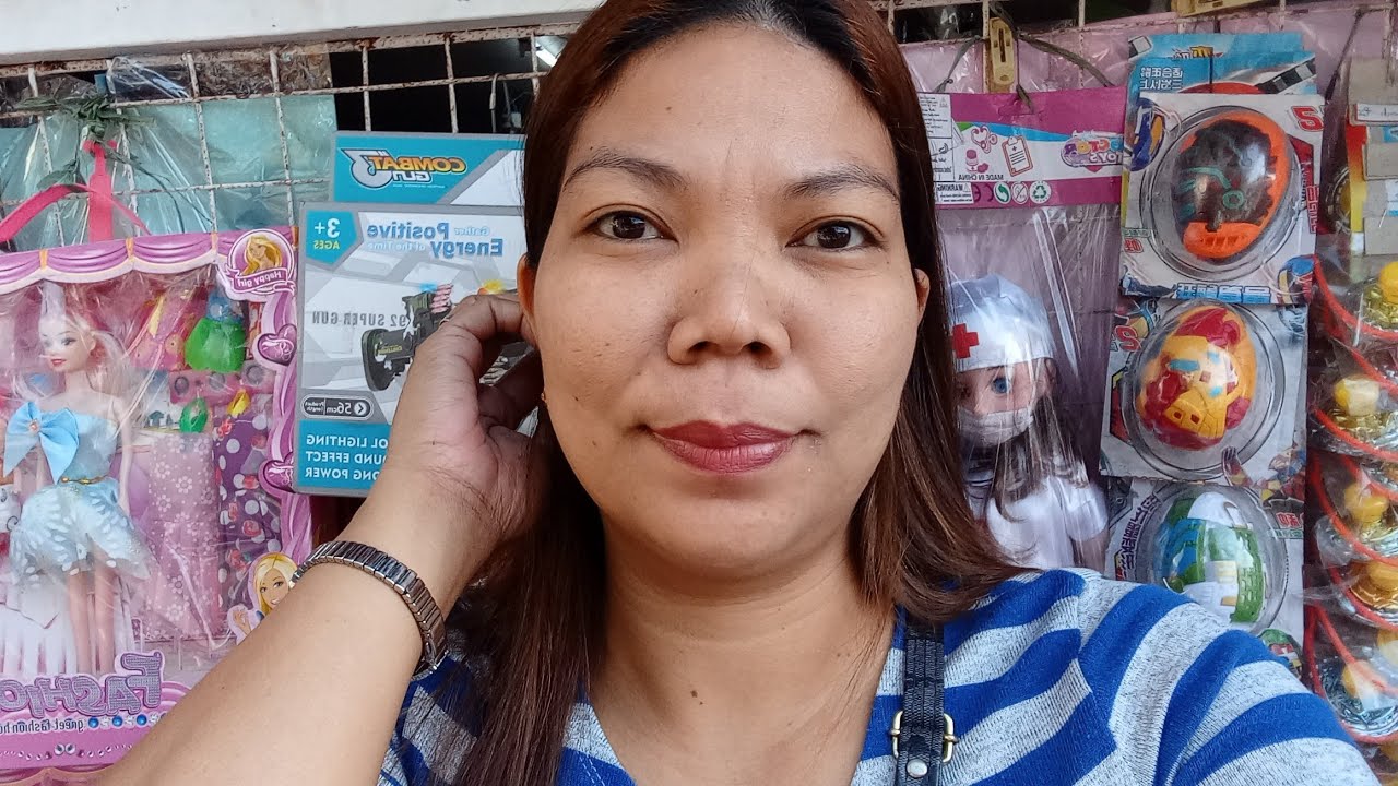 Momshie Dhang is live!