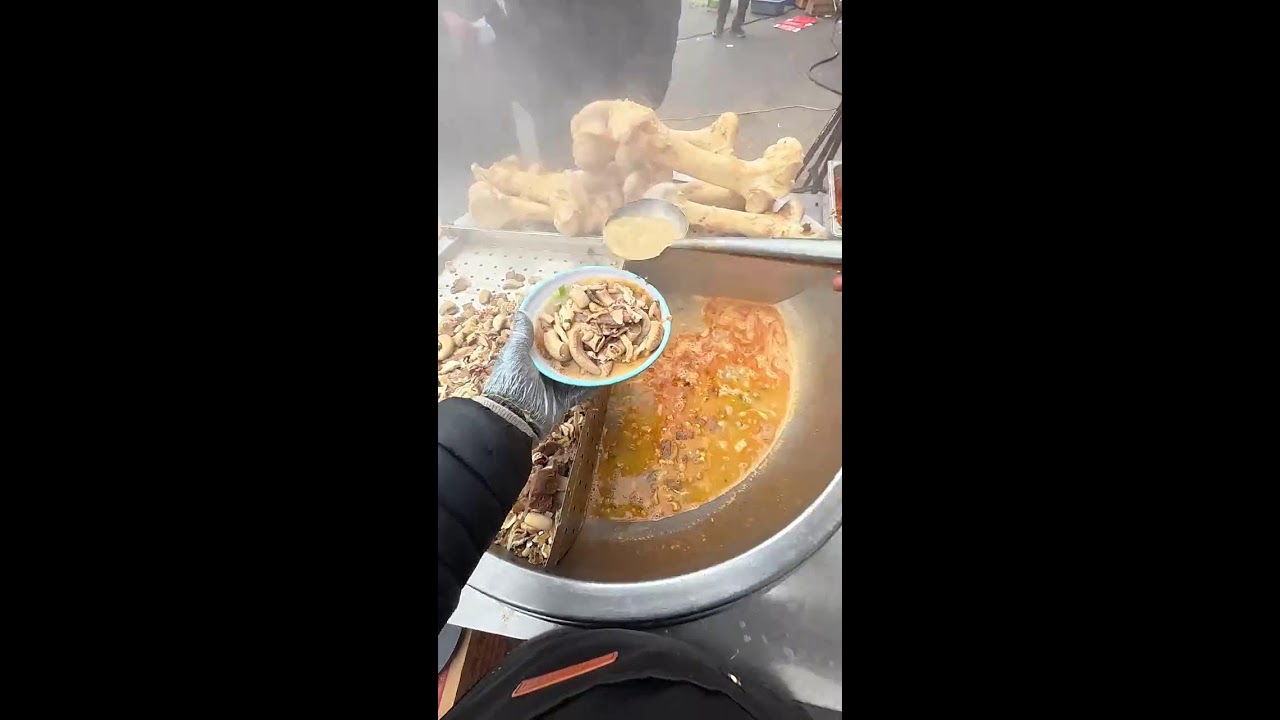 Live streaming of 威武雄壮