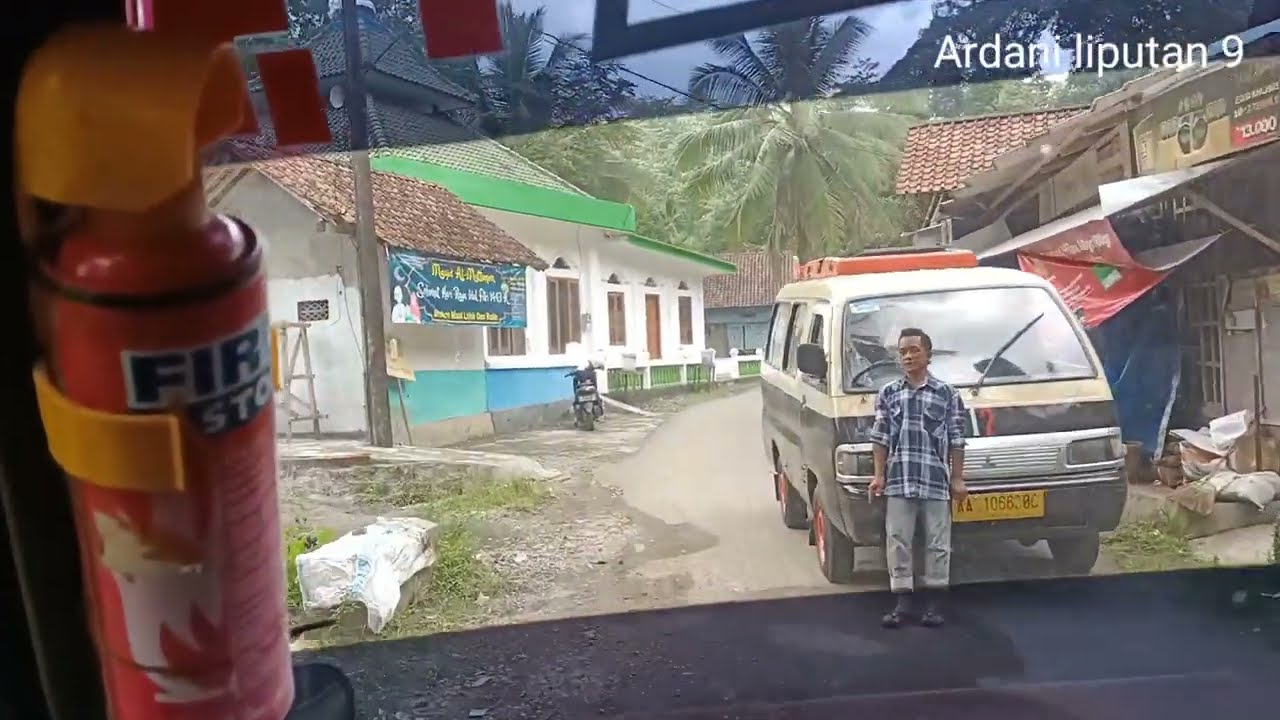 JALUR MENUJU PEGGUNUNGAN IJO. SEMONO. BAGELEN