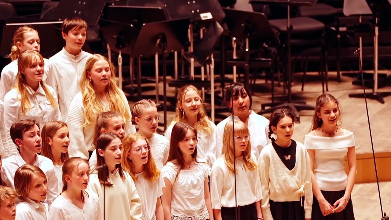 All For Love Of One - Bob Chilcott // Jugendchor des Pestalozzi Gymnasium München 2025