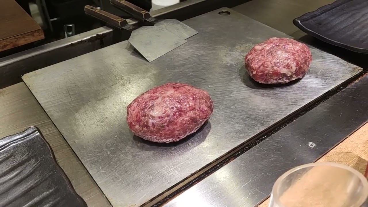 Halal Wagyu Hamburg Steak in Shibuya Tokyo - Kiwamiya