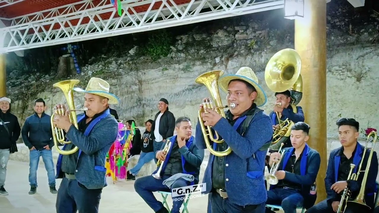 SE LLAMA 