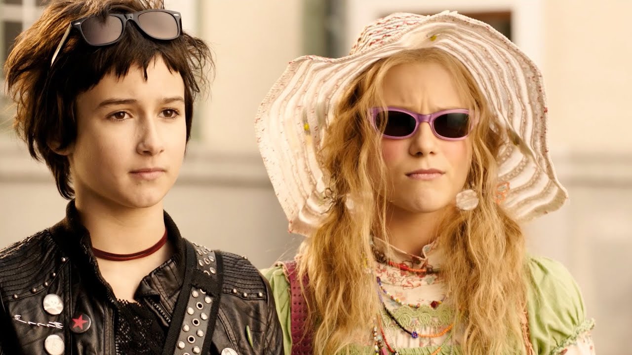 THE VAMPIRE SISTERS Trailer | TIFF Kids 2013