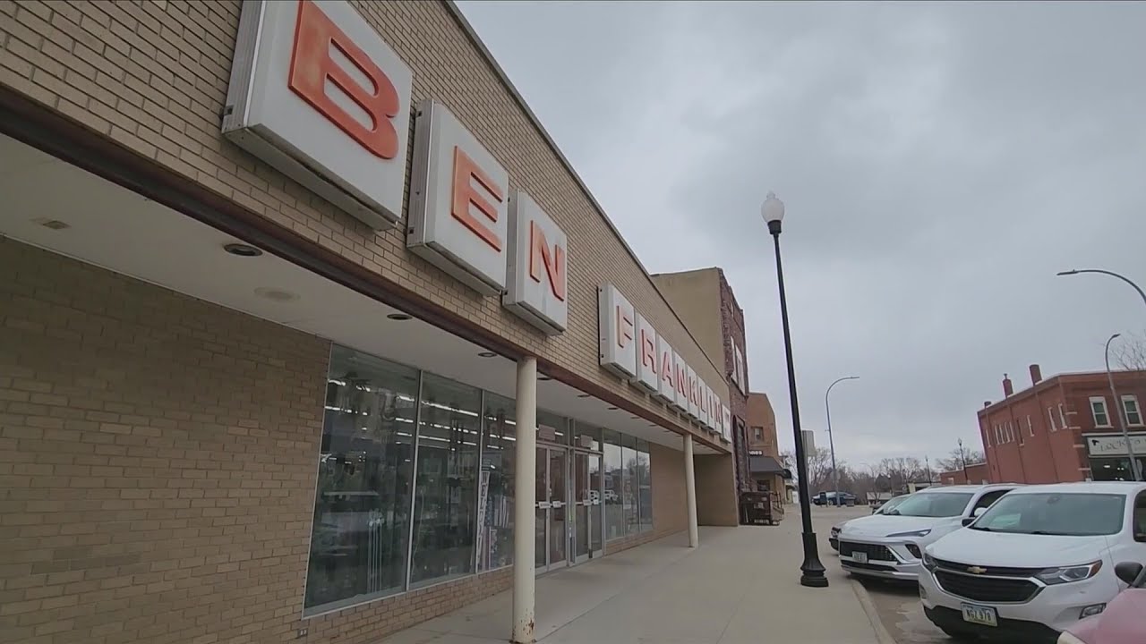 Last Ben Franklin Store In Iowa Sits In Sheldon, Iowa