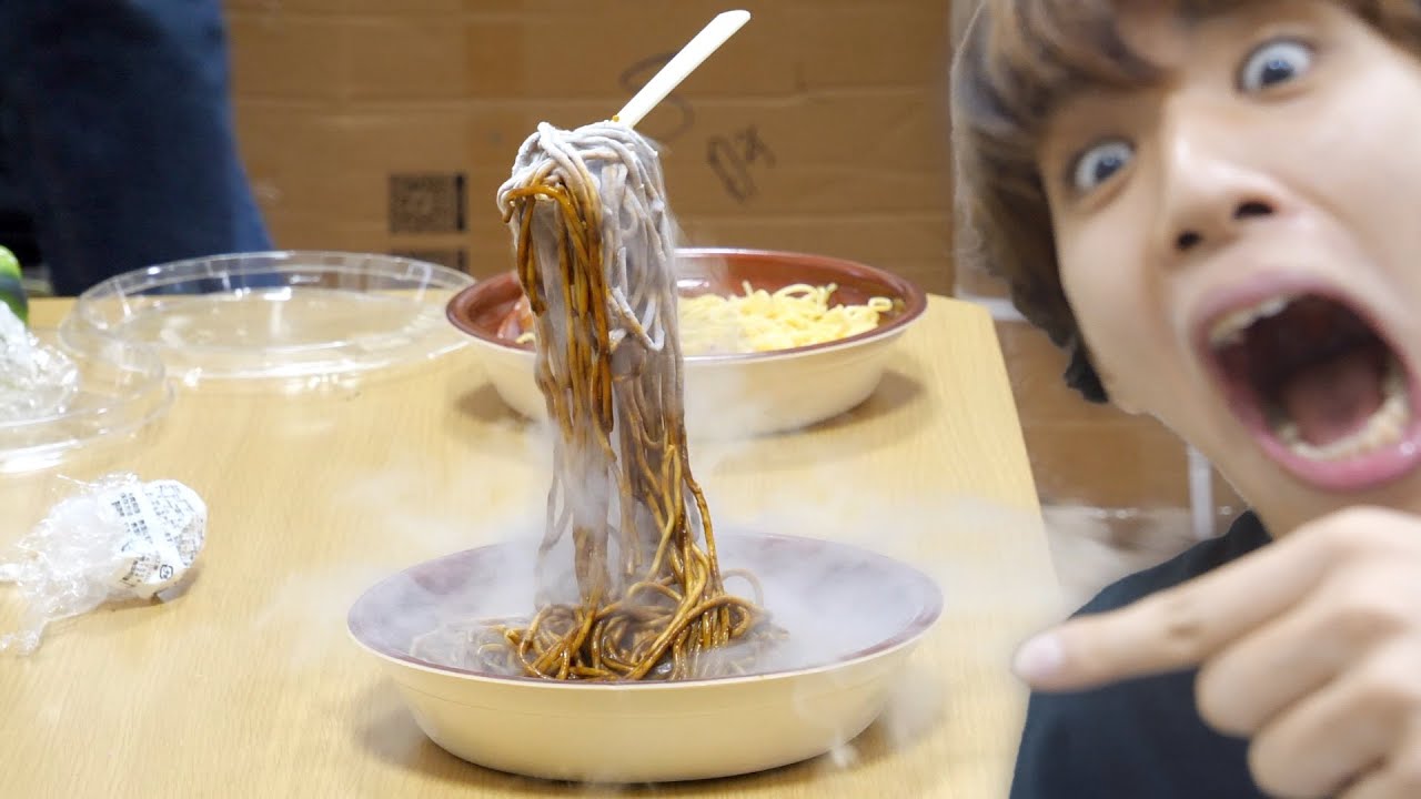 人が食ってたパスタを液体窒素でカチカチにしといたwwwwwwwwww