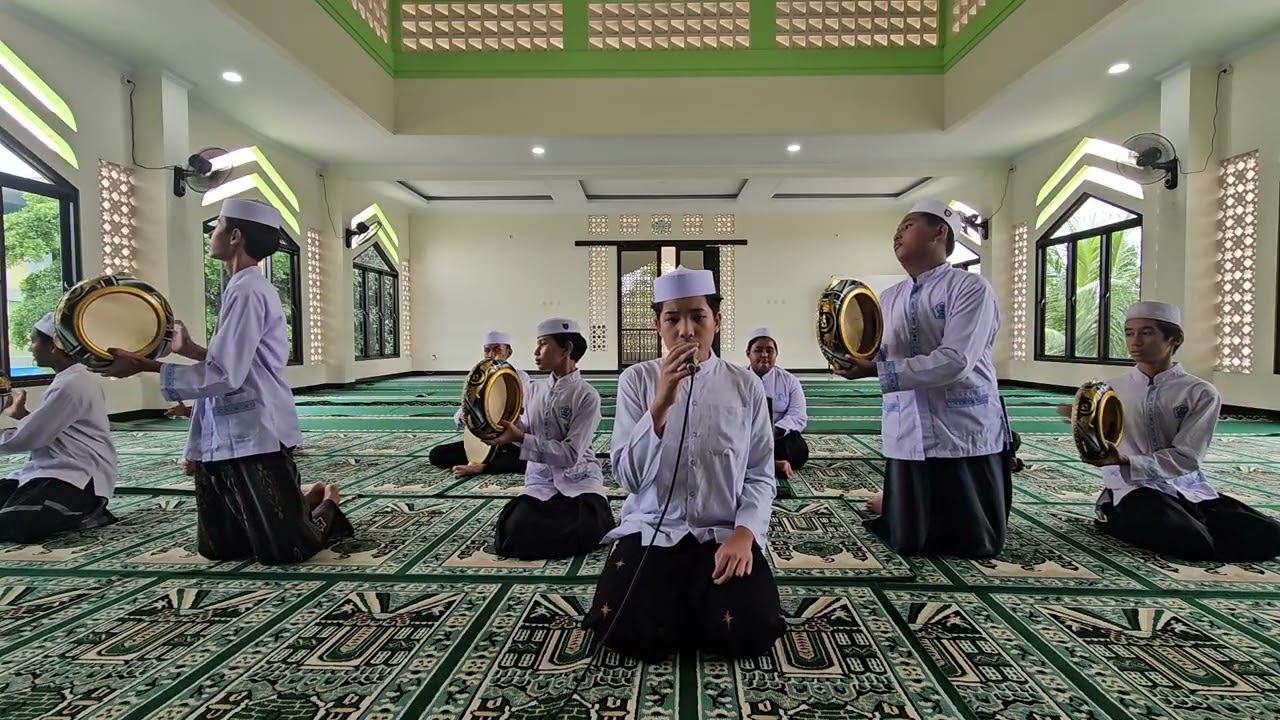 TIM HADROH SMPN 202 JAKARTA