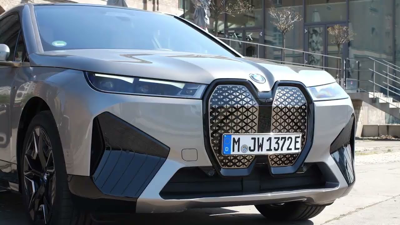 The BMW iX M60 Exterior Design in Grey