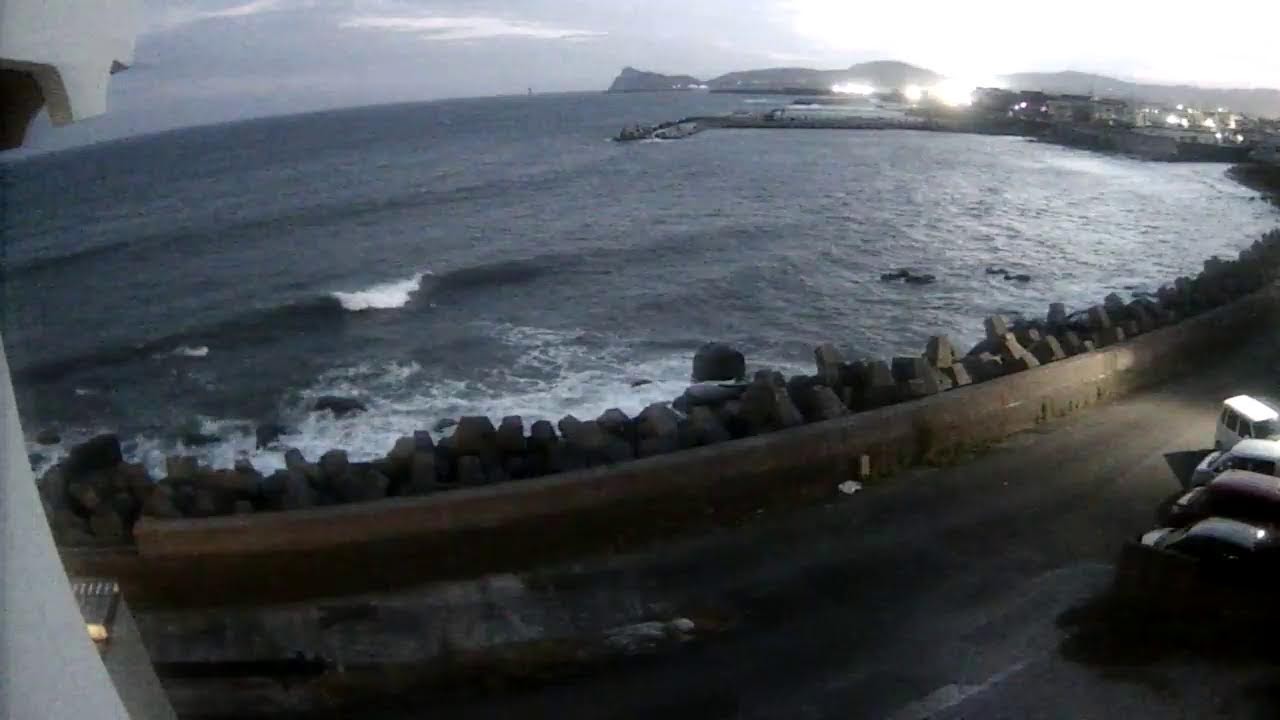 【LIVE】鹿児島県枕崎市 Ocean Hotel Iwato 海側右方向(非常階段)カメラ(音あり)
