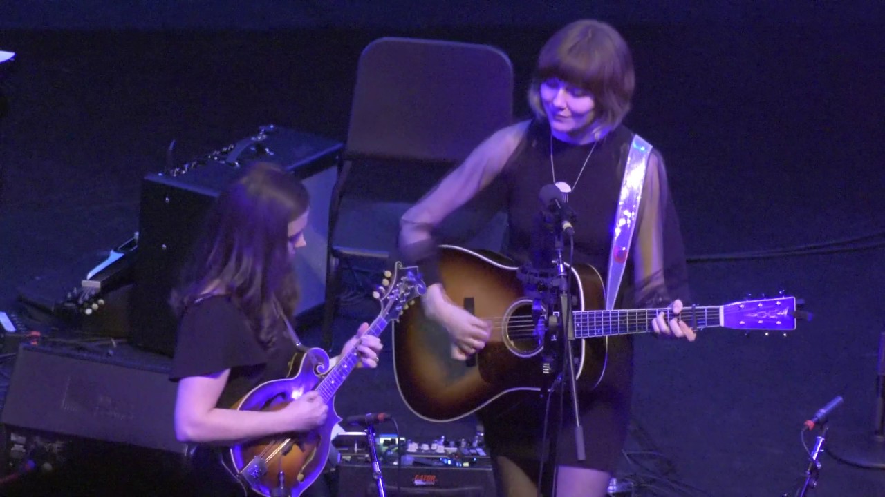 Molly Tuttle and Sierra Hull 