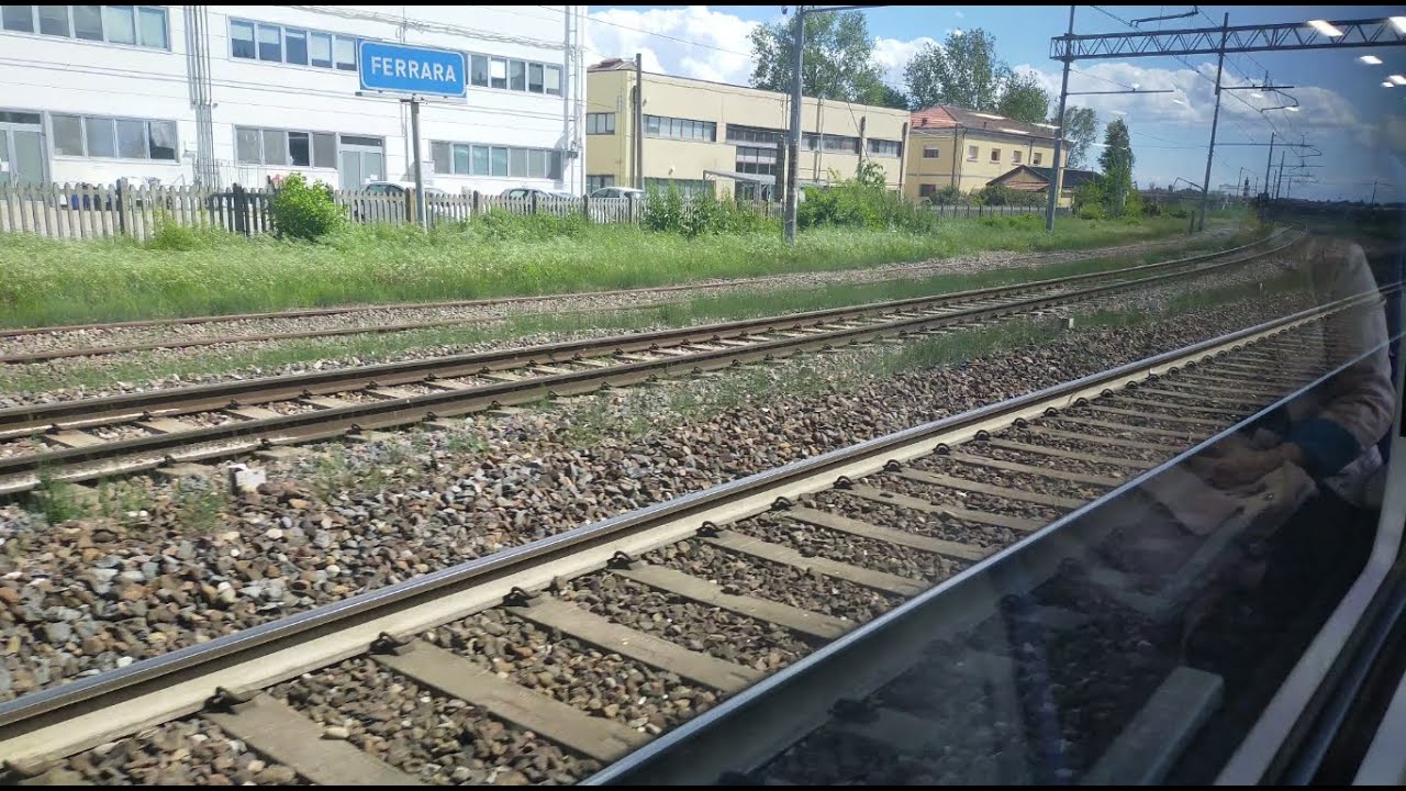 HD - Arrivo alla stazione di Ferrara a bordo del treno Rock - Regionale (RV 3982) Bologna-Venezia