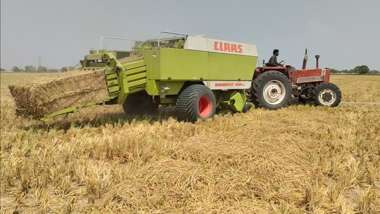 Square Baler Machine | Stover Collecting Machine in Pakistan | #Dangeroustractors