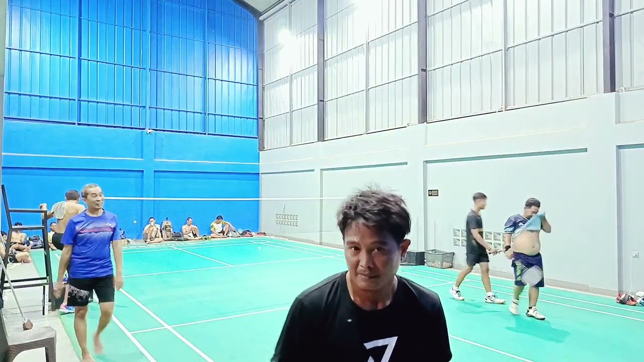 Ari Arifin vs Dayat patner - Pemain Sateran Dari Pemuda Syakira, Smash tidak dikasih ampun 