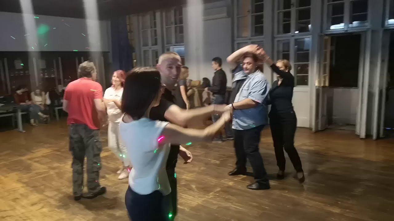 Stari DIF :: Disko