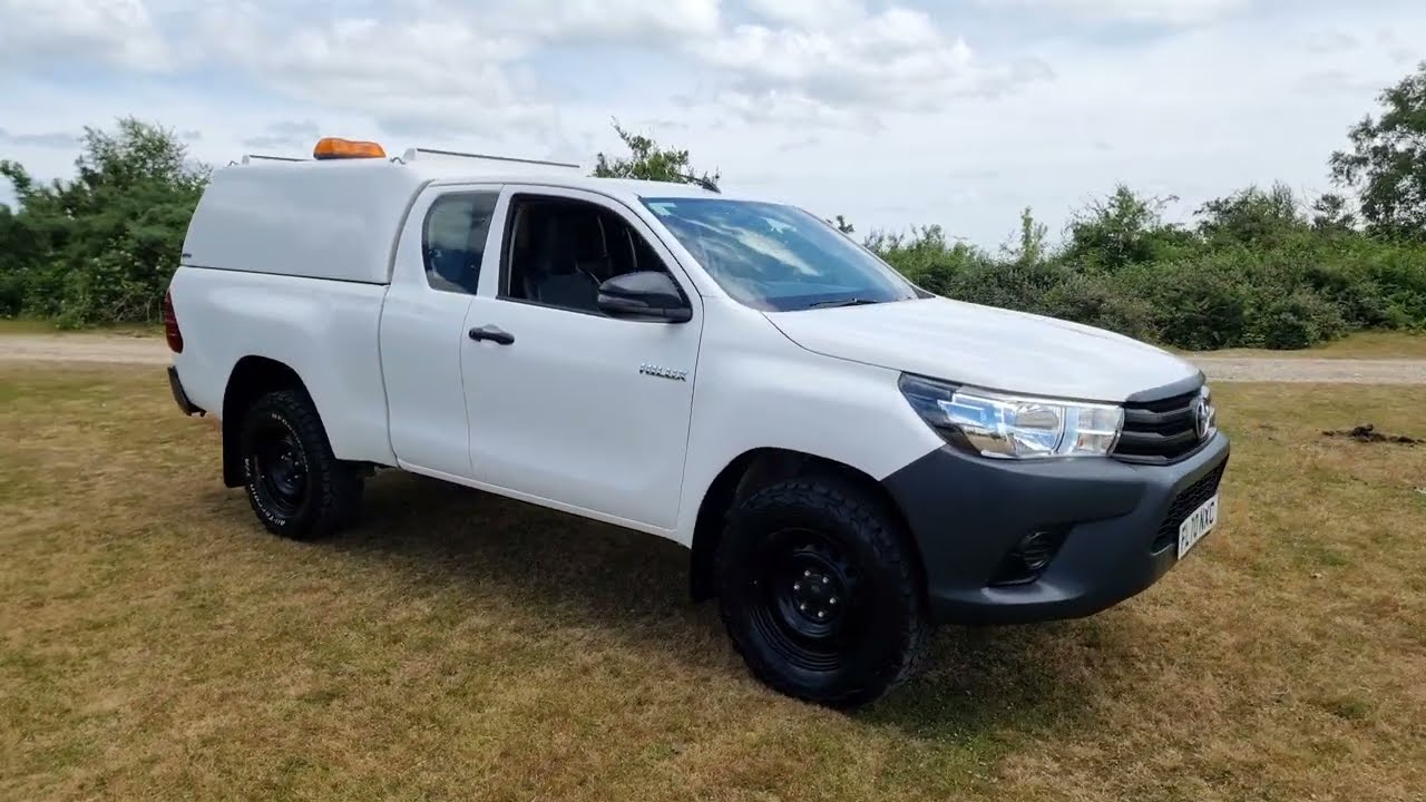 Toyota Hilux 2.4 D-4D Active Extended Cab Pickup 4WD Euro 6