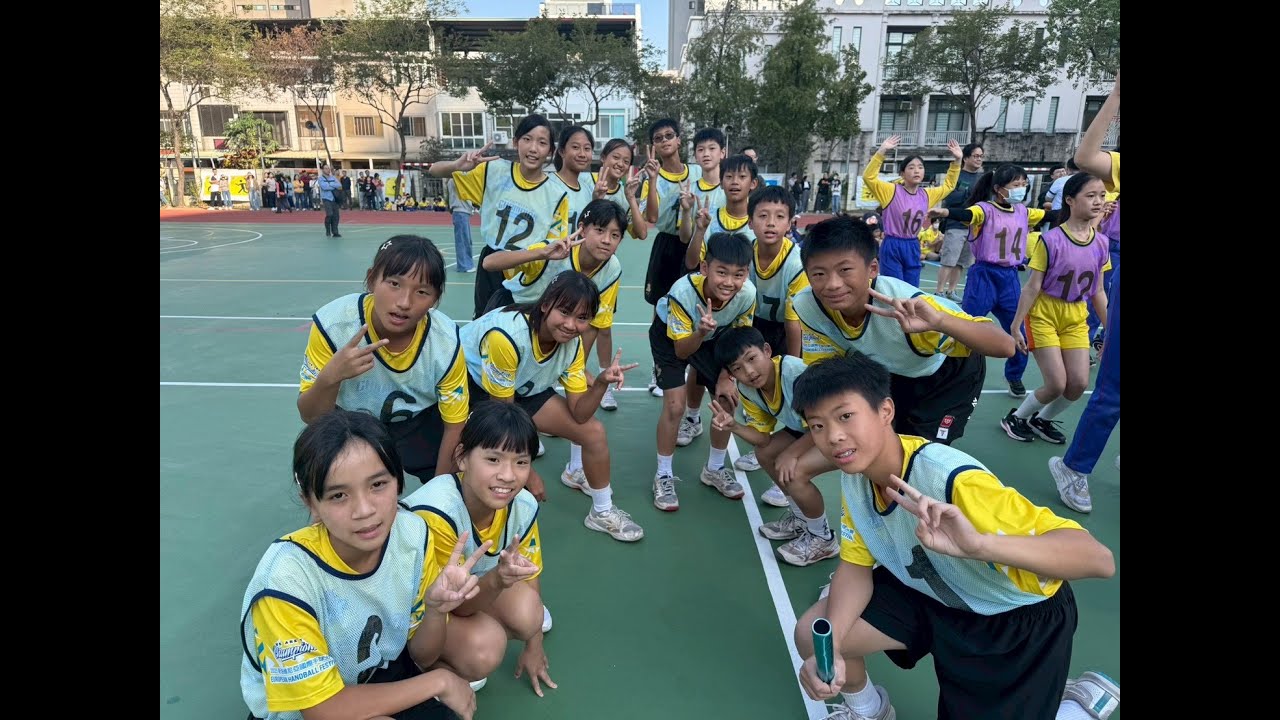 2025大新國小運動會（第28屆）～六年級大隊接力計時賽之第二組（體育班這組）（冠軍🏆：手球隊體育班，3:58；普通班也並列第一）