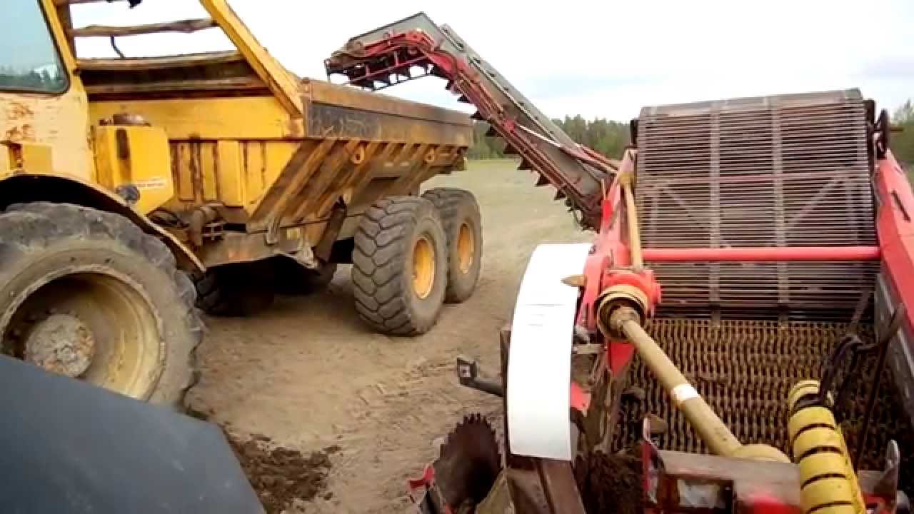 Clips of modified Grimme CS1500 prototype rockpicker