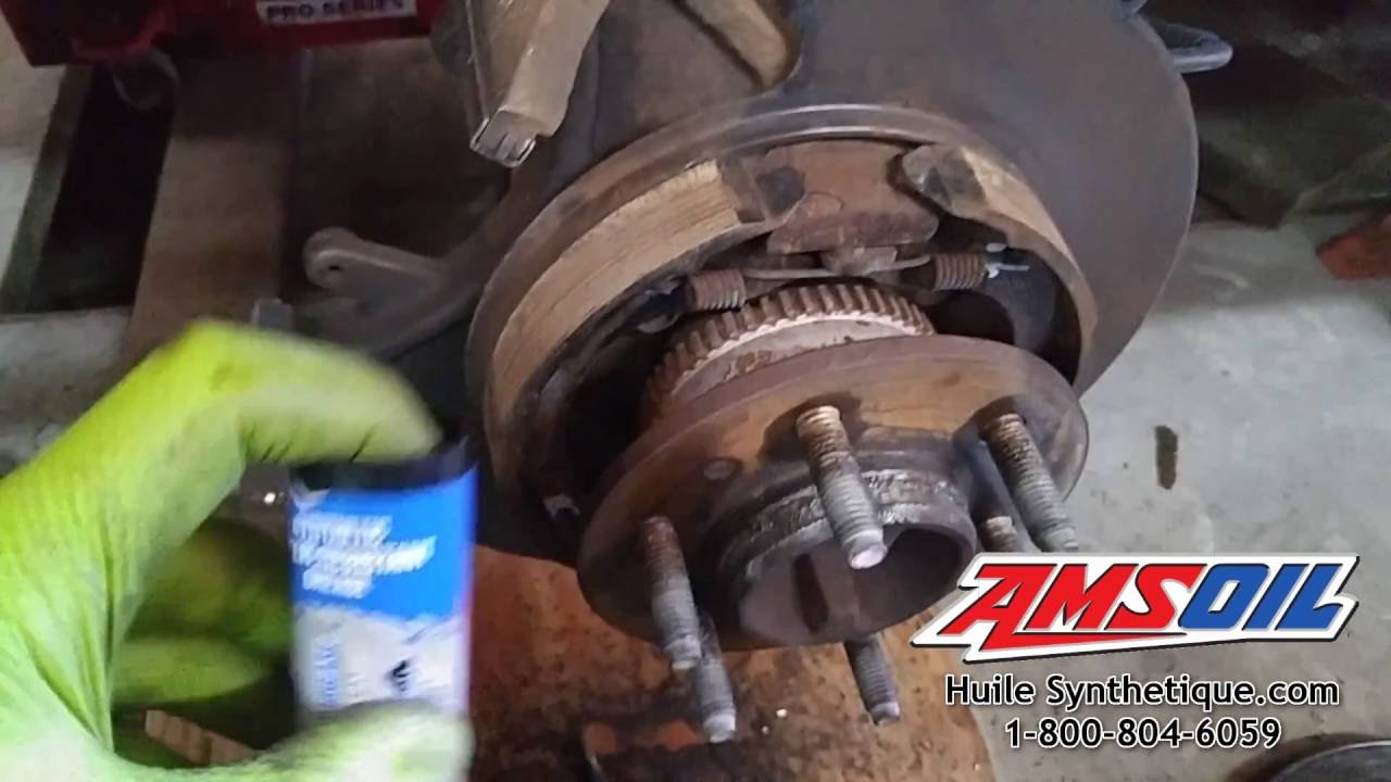 Faire l'entretien de vos freins automobiles avec la graisse Amsoil
