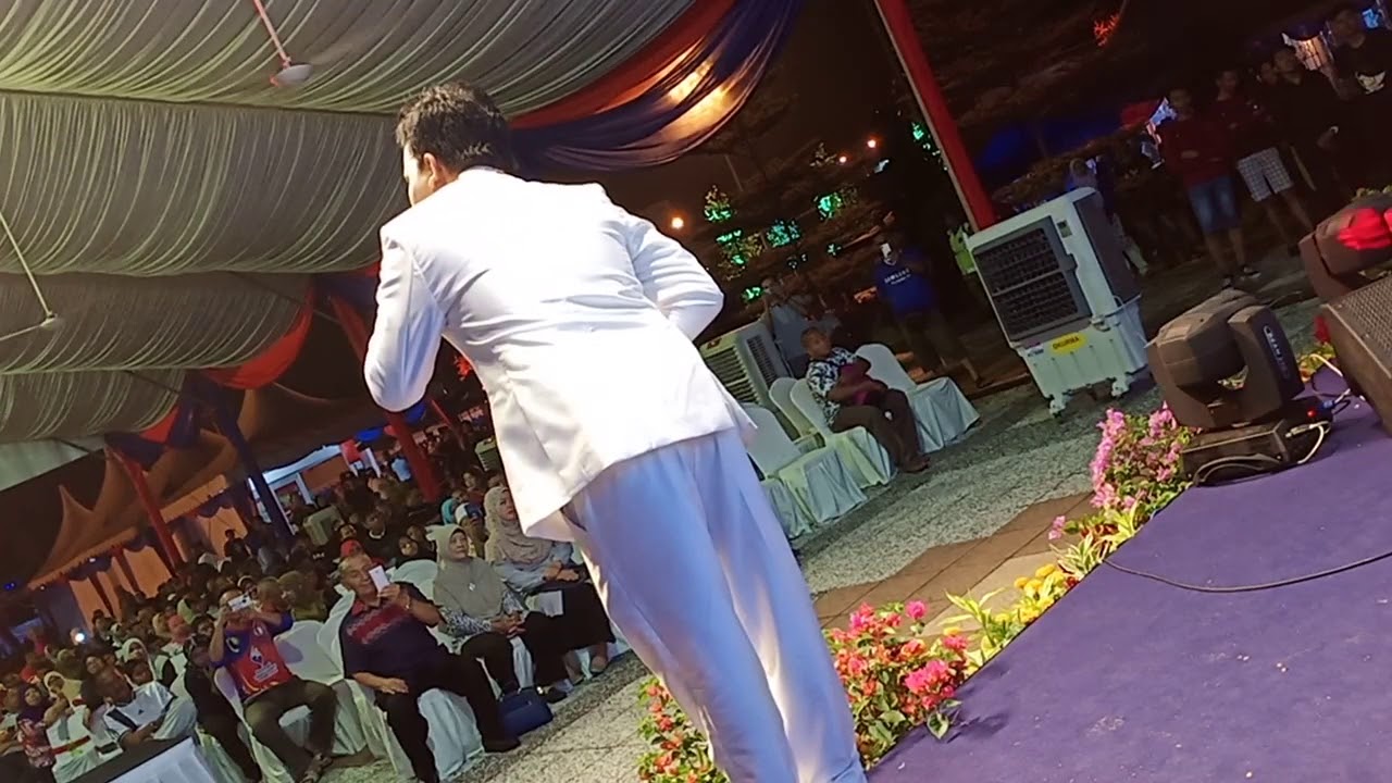Suaranya mirip Allahyarham Dato Ahmad Jais (kau pergi tanpa relaku) cover by ahmad yasin