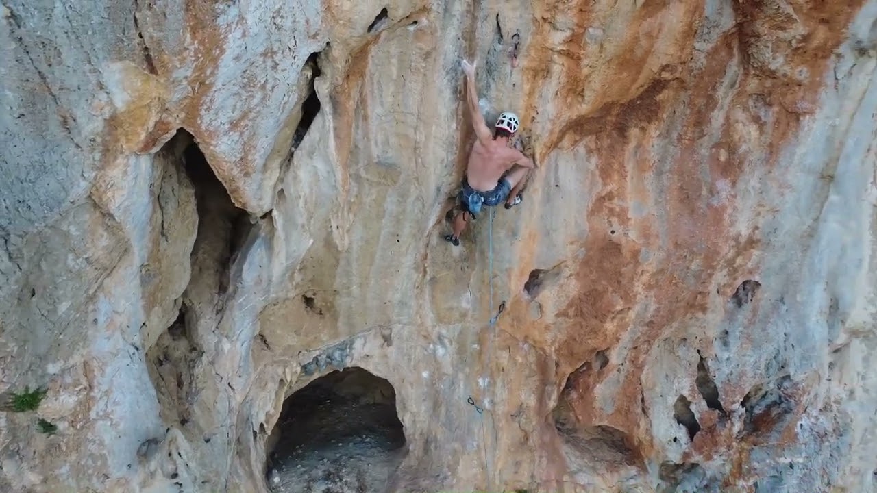 Elizabeth (7b) - Sikati Beach - Kalymnos Climbing