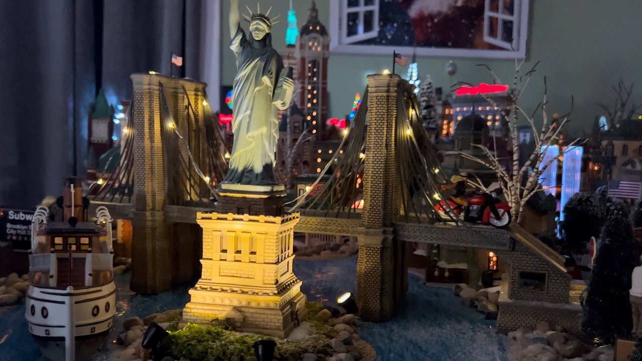 DEPARTMENT 56 CHRISTMAS IN THE CITY 2022 Enjoy the journey
