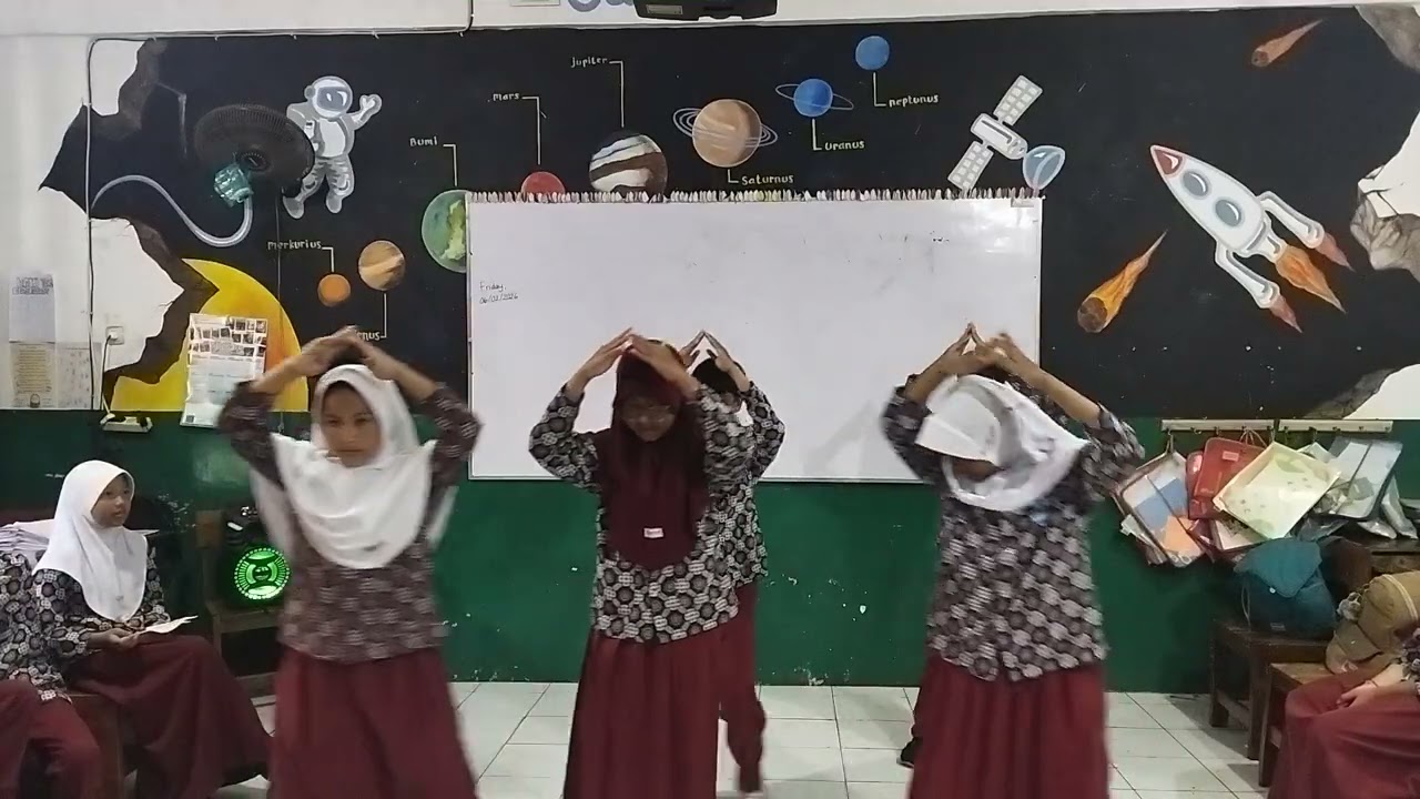 Tarian tumbuhann