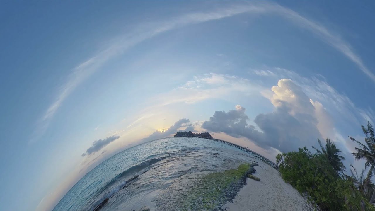 Beach Chill Daylight 8k VR 360 stereo