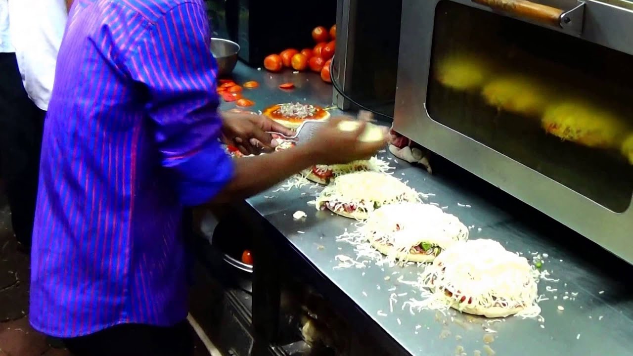 Special Cheese Pizza - Very Popular Street Food of Mumbai, Maharastra, India | Street Food Of India