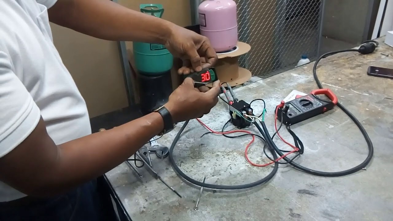 Como instalar Control  Full gauge MT 543E PLUS para nevera de vacunas y medicamentos
