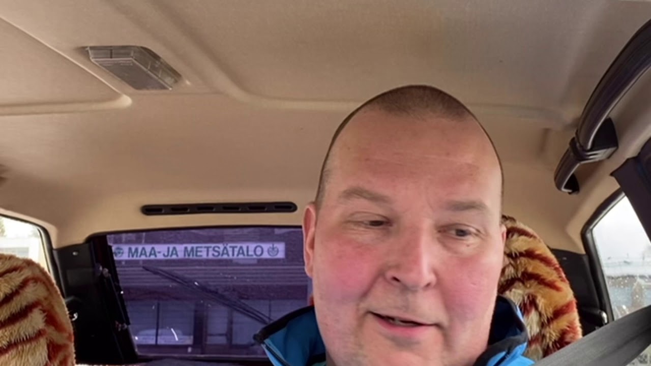 Husqvarna Chainsaw 242XP Dissassembly
