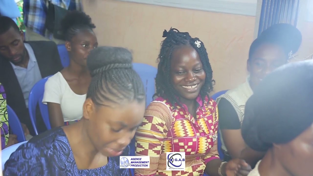 Il avait besoin d'être aidé Fr. Dieuvit MOUANDA SALON ACOUSTIK 3ème EDITION ROOM EN LIVE