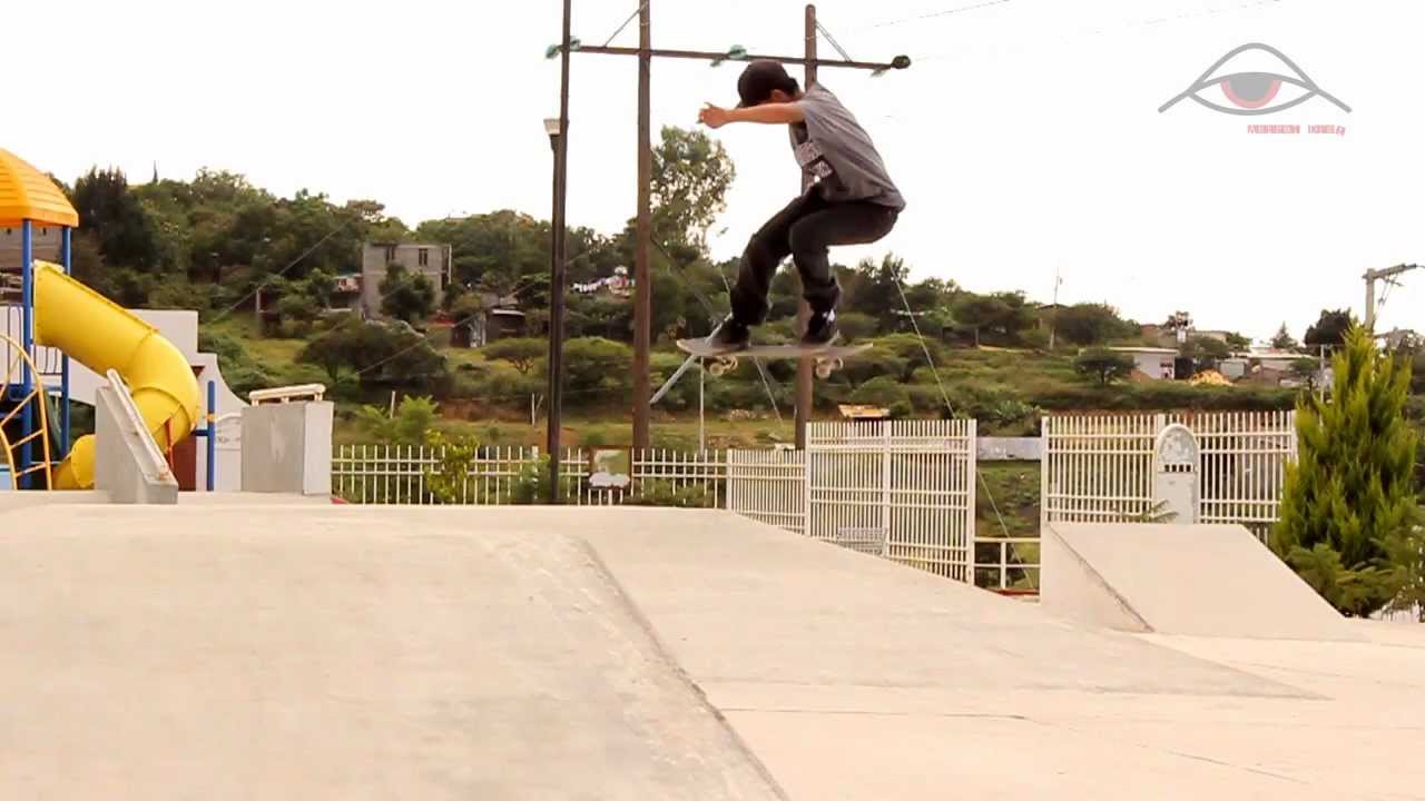 Astral Dist. Clip del Dia.. Abisai Martinez y Luis Perez