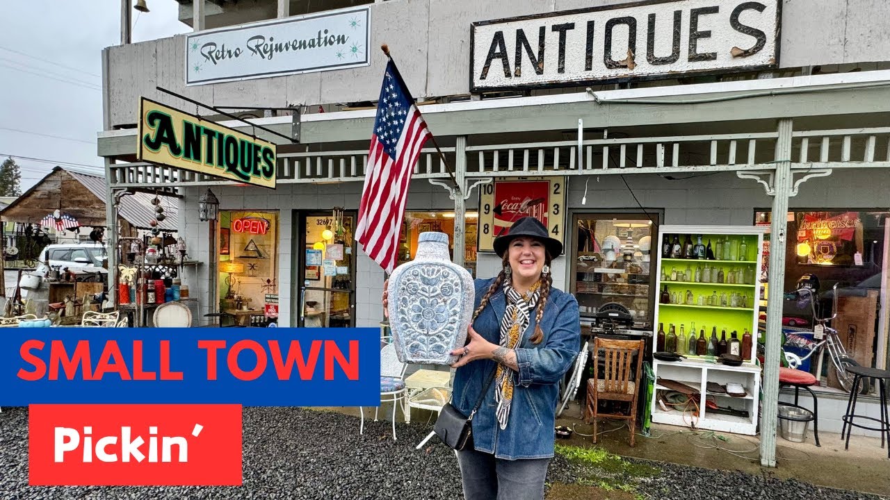 SMALL TOWN, BIG DEALS!! Thrift With Me!  Vintage Shopping For Resale | Is Small Town Pickin' Better?