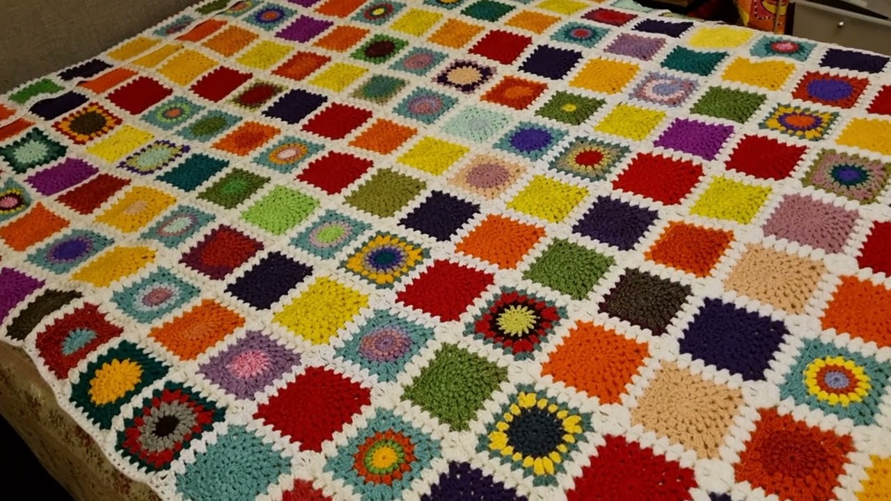 Sunburst Sunflower #crochet Granny Square Blanket Completed