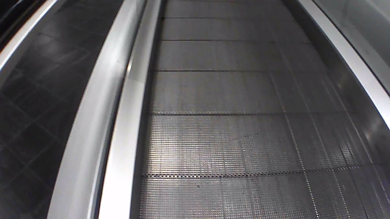 2000 Thyssen Escalera Mecánica y Pasillo Rodante @ Aeropuerto, Pudahuel, Santiago, Chile