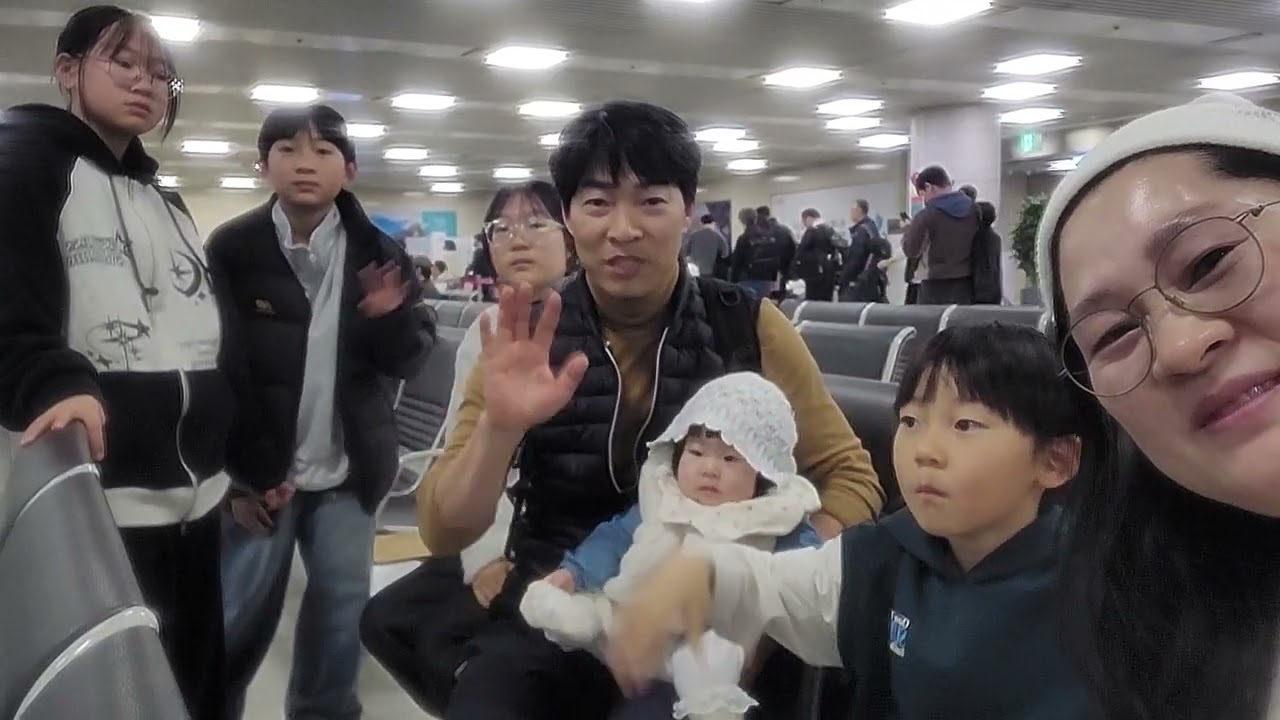 제주7남매 육지 정복 끝! 제주행 ✈️ 타기 전 감사 인사 드립니다😍🙏#제주7남매 #안트레오젠 #브이로그 