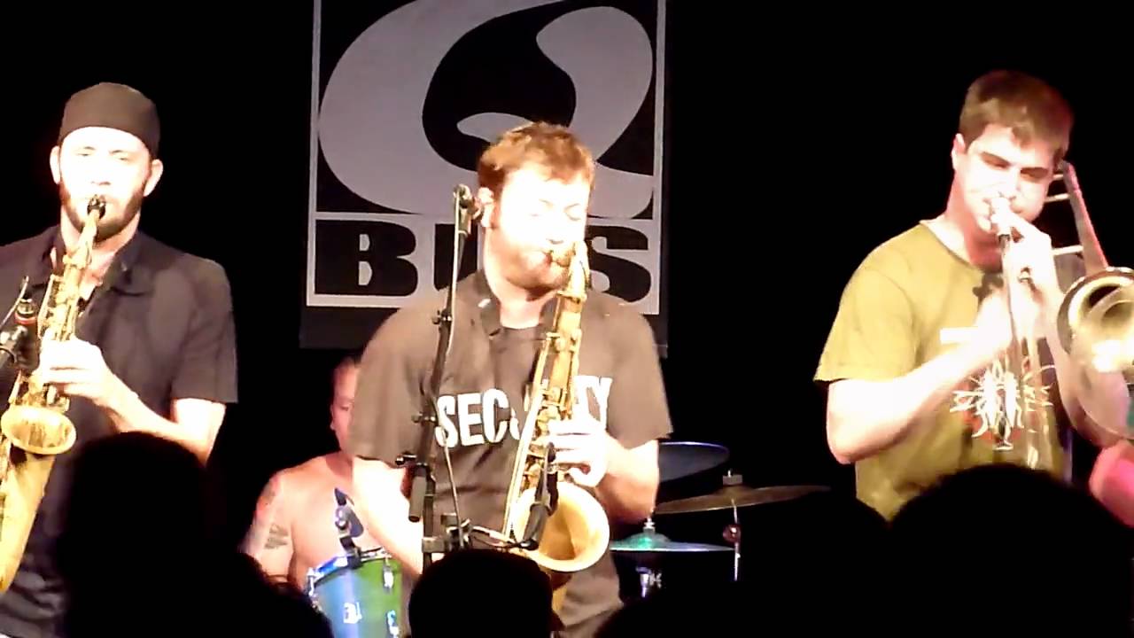 Point/Counterpoint & Keasbey Nights [HD], by Streetlight Manifesto (@ Q-Bus, 15.08.2010)