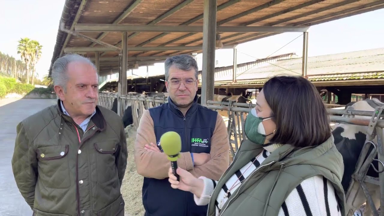 José Ramón y Paulino Badiola, propietarios de Ganadería Diplomada Badiola S.L./El Campo de Asturias