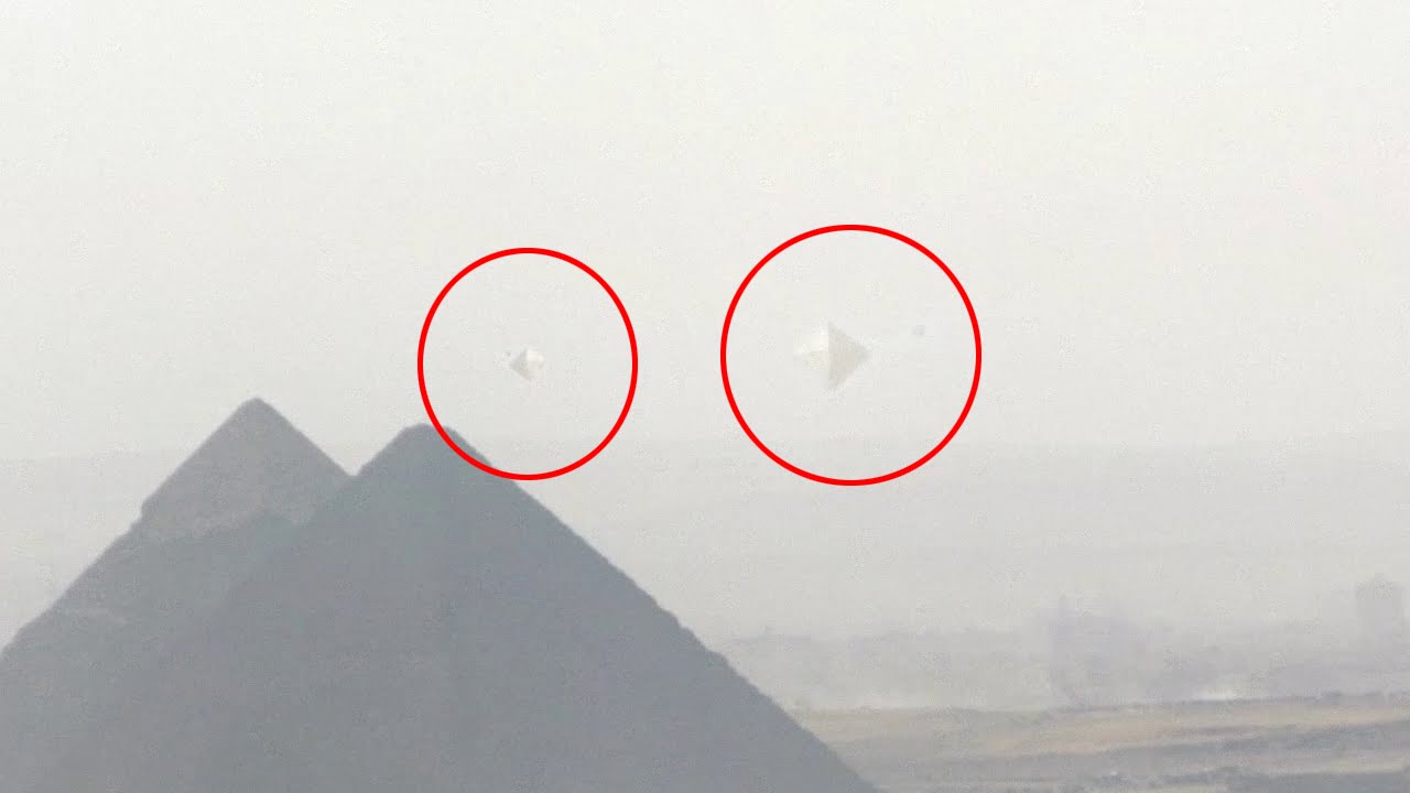 Breathtaking UFO Video Caught Over Egypt | Floating Pyramid Shaped UFO Over Egypt