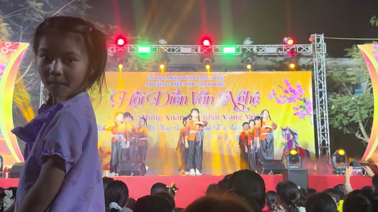 Khánh Giang cùng các bạn lớp 5B Trường TH Tịnh Khê 2026
