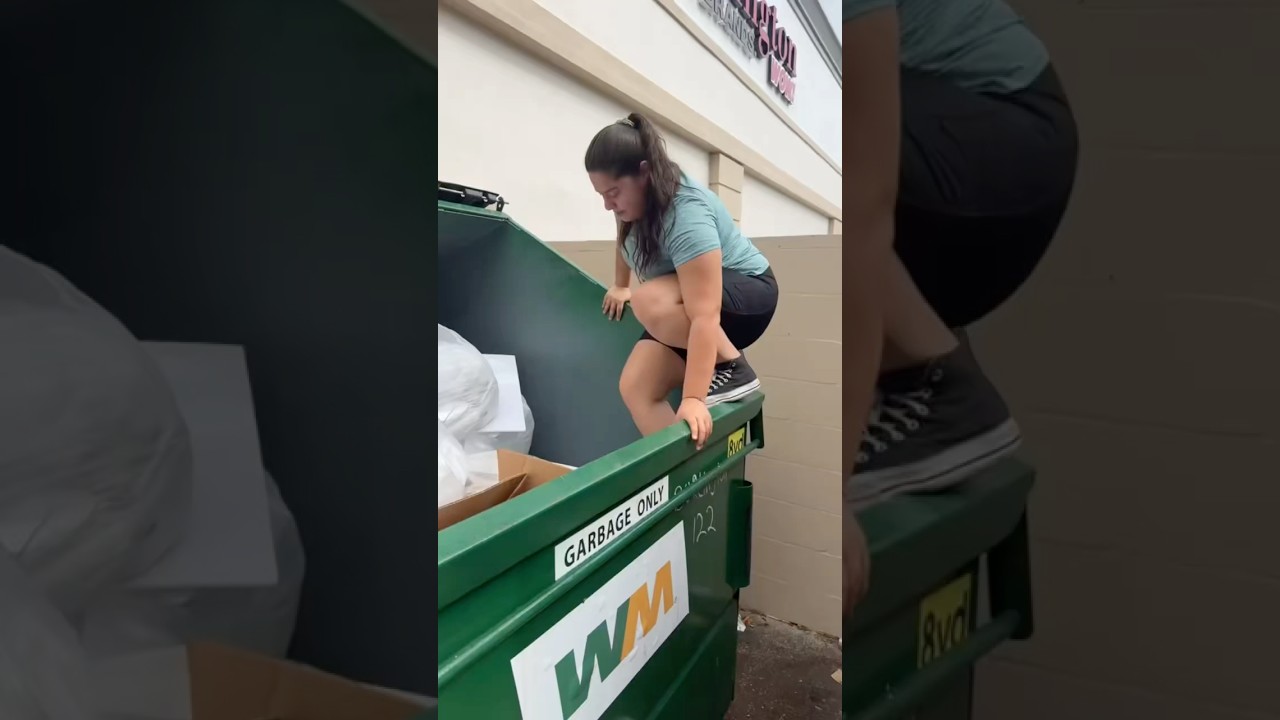 Dumpster Diving at Burlington🥳🎉‼️ #dumpsterdiving #dumpsterdiver #usa #burlington