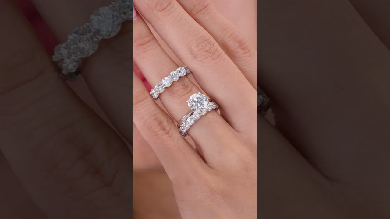 Matching wedding band style ✨