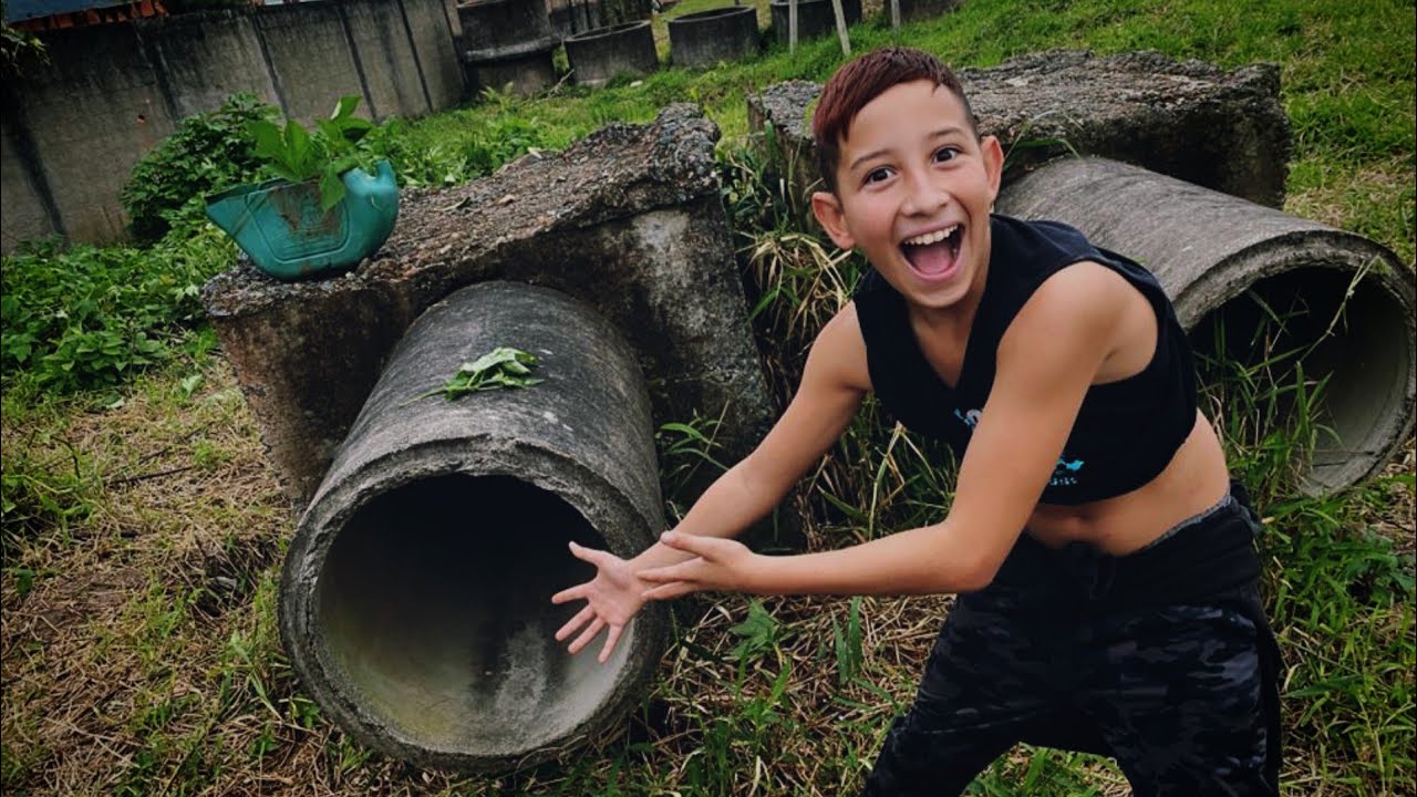 FUI EXPULSO DE CASA AGORA ESTOU MORANDO AQUI