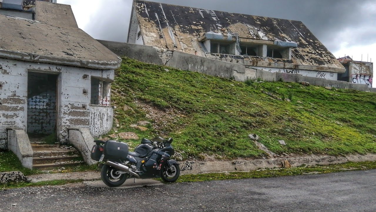 Picon blanco. Subida en moto desde Espinosa de los monteros. Burgos.
