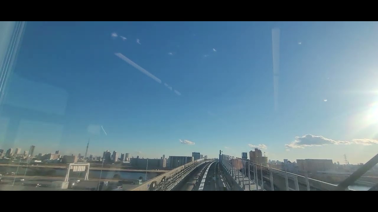 토네리라인 舎人ライン-足立小台駅行