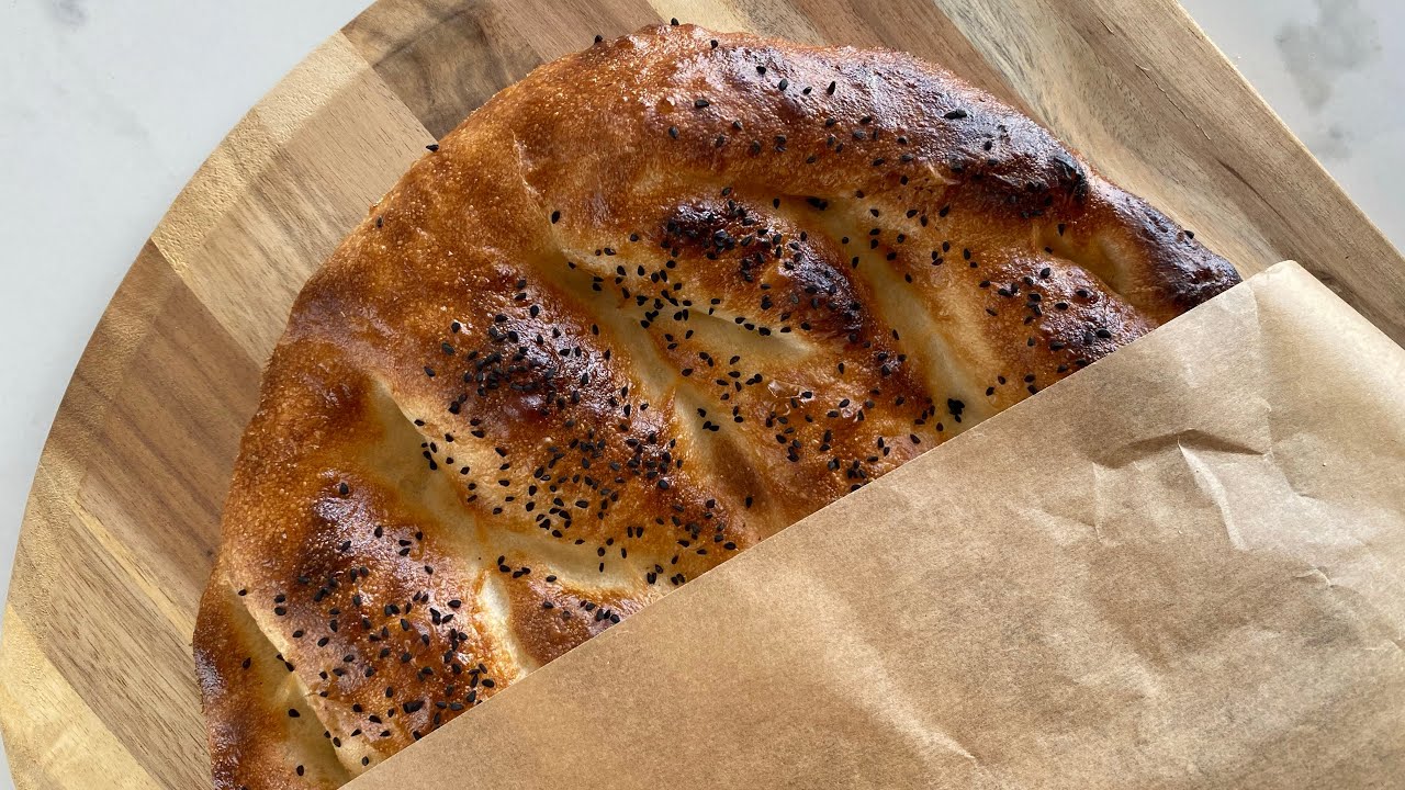 Sadece 1 gr Maya ile Ramazan Pidesi Tarifi Yumuşacık ve Bol Gözenekli